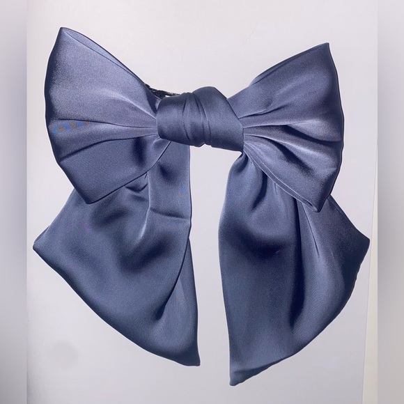 Beautiful Blue Bowknot Silk Satin Big Bow Hair Clip | SIZE: OS/L - Picture 1 of 5